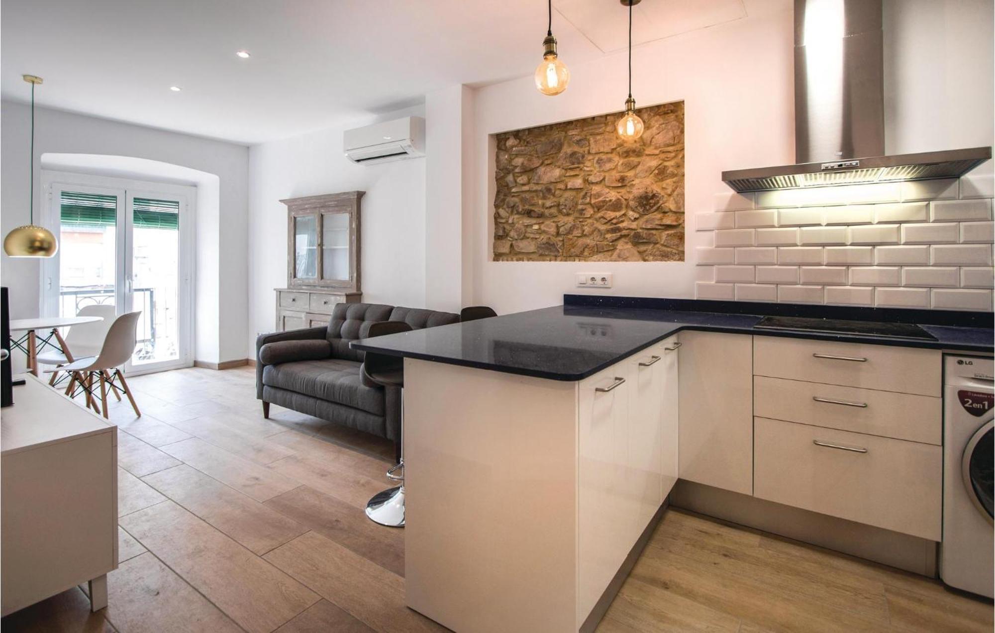 Amazing Apartment In Blanes With Kitchen Exteriör bild