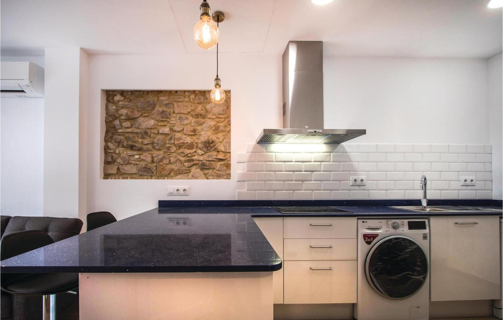 Amazing Apartment In Blanes With Kitchen Exteriör bild